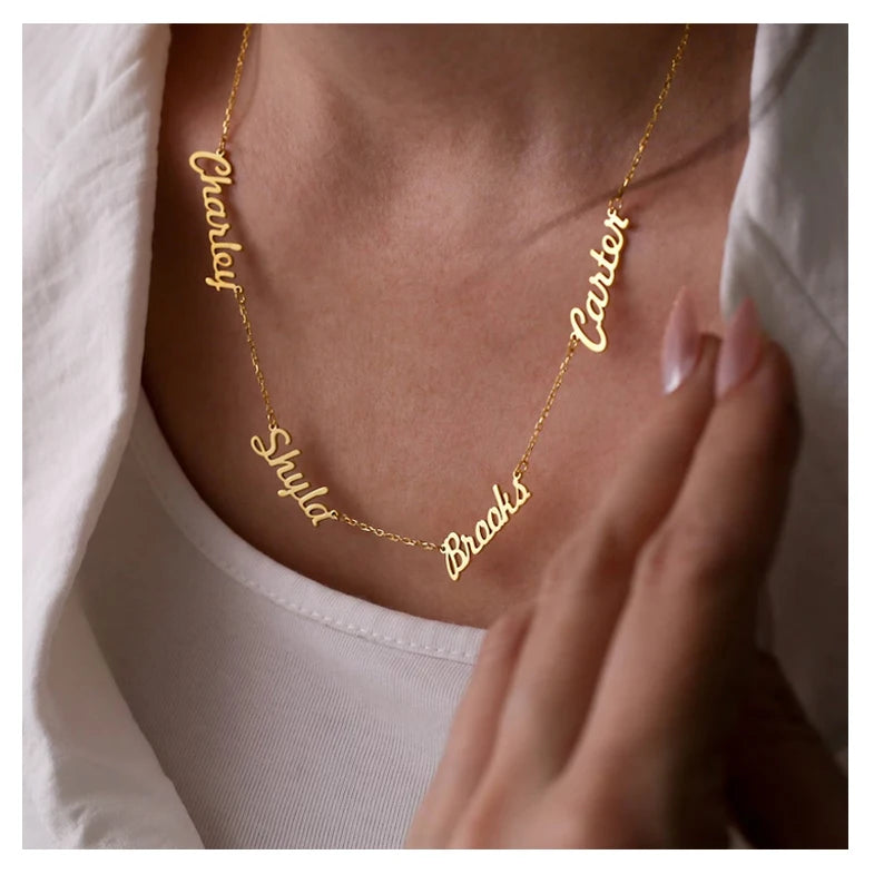 Gepersonaliseerde naamkettingen en sieraden