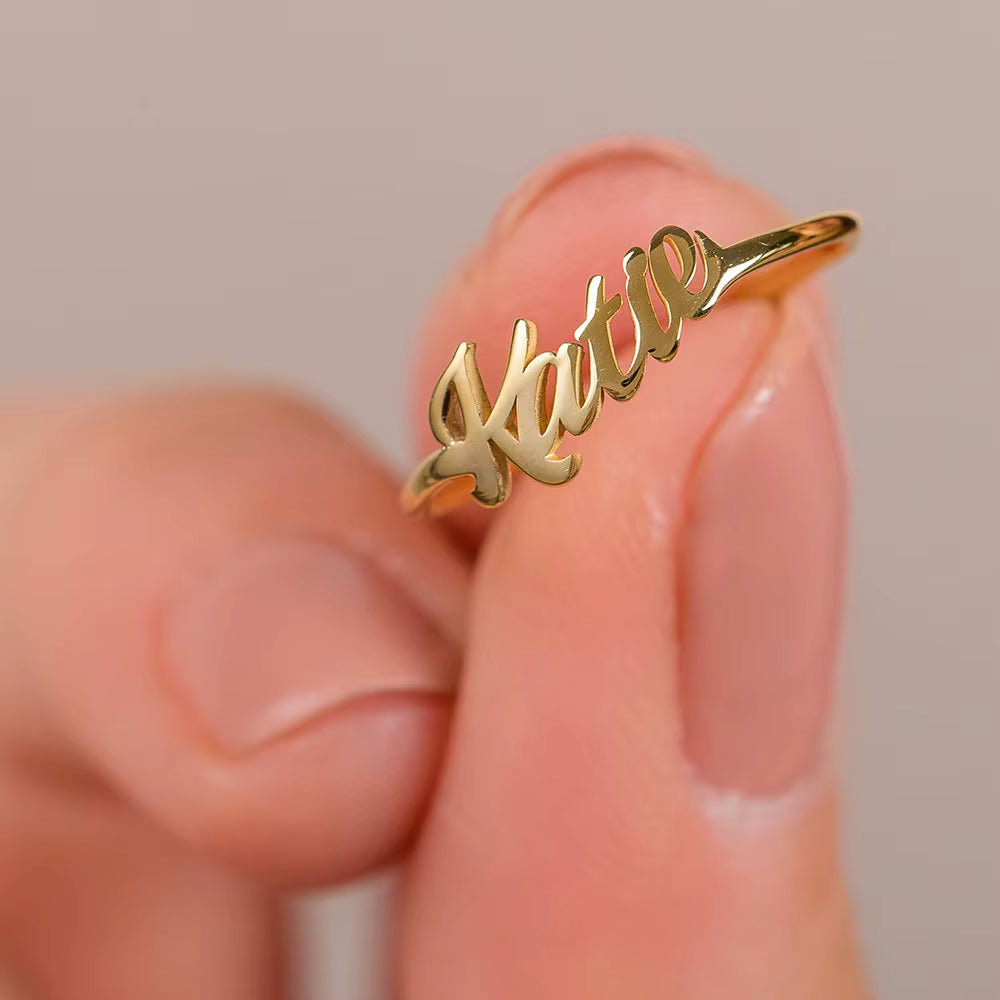 Gepersonaliseerde naamring – 18-karaats verguld